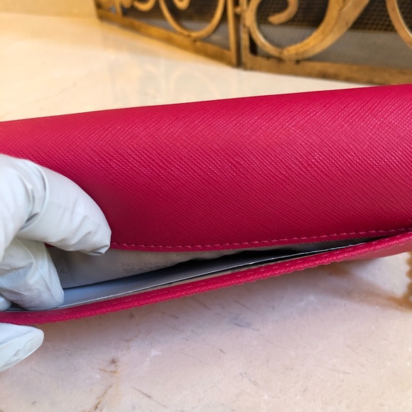 Authentic Michael Kors wallet on a chain crossbody - Picture 5 of 8